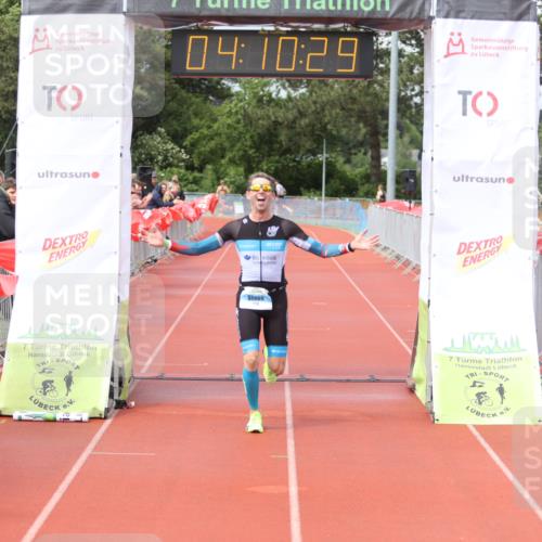 14.06.2026 - 7 Türme Triathlon Andreas Tolksdorf http://msf.ph/oto/9799347 14.06.2026 15:10:27 Ziel 1136 meine-sportfotos.de