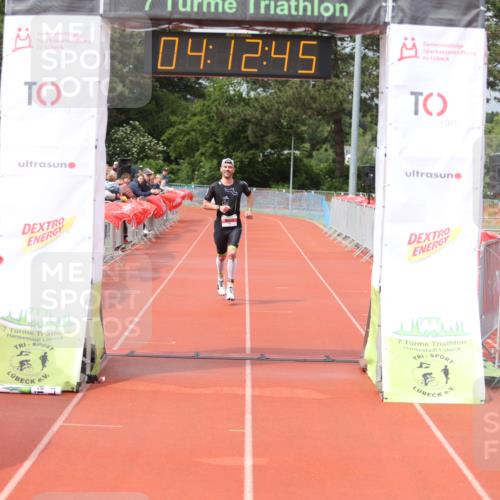 14.06.2026 - 7 Türme Triathlon Andreas Tolksdorf http://msf.ph/oto/9799377 14.06.2026 15:12:44 Ziel 757 meine-sportfotos.de