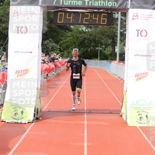 14.06.2026 - 7 Türme Triathlon Andreas Tolksdorf http://msf.ph/oto/9799380 14.06.2026 15:12:45 Ziel 757 meine-sportfotos.de