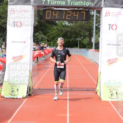 14.06.2026 - 7 Türme Triathlon Andreas Tolksdorf http://msf.ph/oto/9799382 14.06.2026 15:12:46 Ziel 757 meine-sportfotos.de