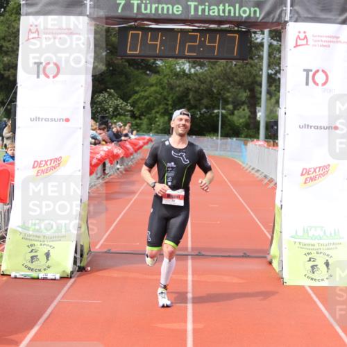 14.06.2026 - 7 Türme Triathlon Andreas Tolksdorf http://msf.ph/oto/9799383 14.06.2026 15:12:46 Ziel 757 meine-sportfotos.de