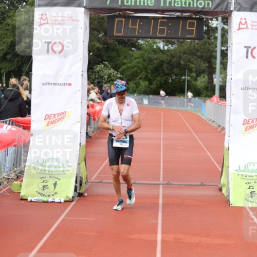 14.06.2026 - 7 Türme Triathlon Andreas Tolksdorf http://msf.ph/oto/9799422 14.06.2026 15:16:17 Ziel 1118 meine-sportfotos.de