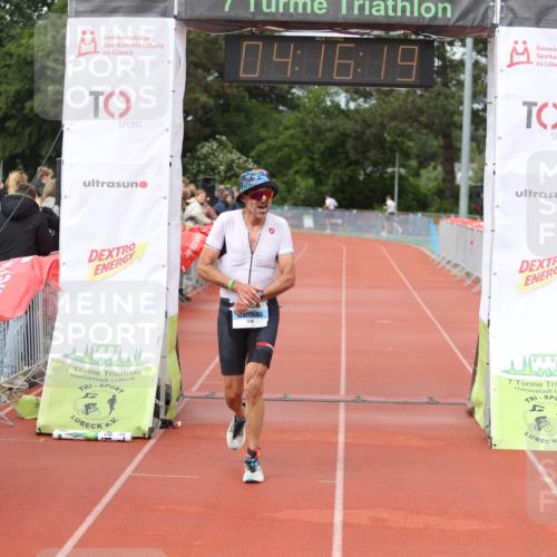 14.06.2026 - 7 Türme Triathlon Andreas Tolksdorf http://msf.ph/oto/9799423 14.06.2026 15:16:17 Ziel 1118 meine-sportfotos.de