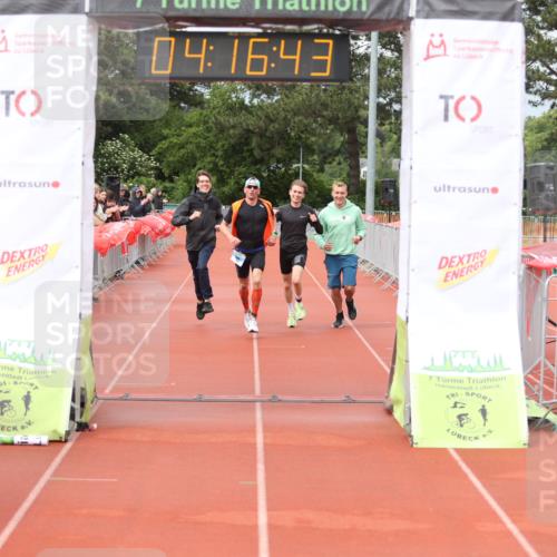14.06.2026 - 7 Türme Triathlon Andreas Tolksdorf http://msf.ph/oto/9799425 14.06.2026 15:16:41 Ziel 689, 1088 meine-sportfotos.de