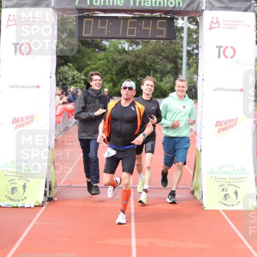 14.06.2026 - 7 Türme Triathlon Andreas Tolksdorf http://msf.ph/oto/9799431 14.06.2026 15:16:44 Ziel 689, 1088, 1144 meine-sportfotos.de