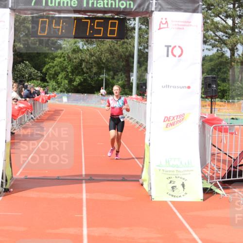 14.06.2026 - 7 Türme Triathlon Andreas Tolksdorf http://msf.ph/oto/9799445 14.06.2026 15:17:57 Ziel 976 meine-sportfotos.de