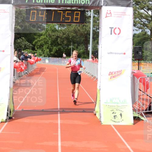 14.06.2026 - 7 Türme Triathlon Andreas Tolksdorf http://msf.ph/oto/9799447 14.06.2026 15:17:57 Ziel 976 meine-sportfotos.de
