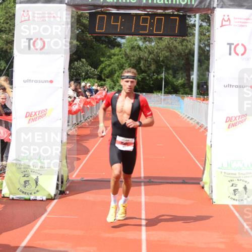 14.06.2026 - 7 Türme Triathlon Andreas Tolksdorf http://msf.ph/oto/9799461 14.06.2026 15:19:05 Ziel 863 meine-sportfotos.de
