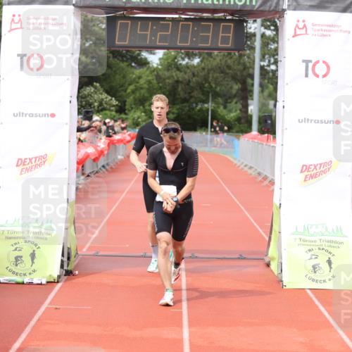 14.06.2026 - 7 Türme Triathlon Andreas Tolksdorf http://msf.ph/oto/9799491 14.06.2026 15:20:36 Ziel 947, 1014, 1157 meine-sportfotos.de