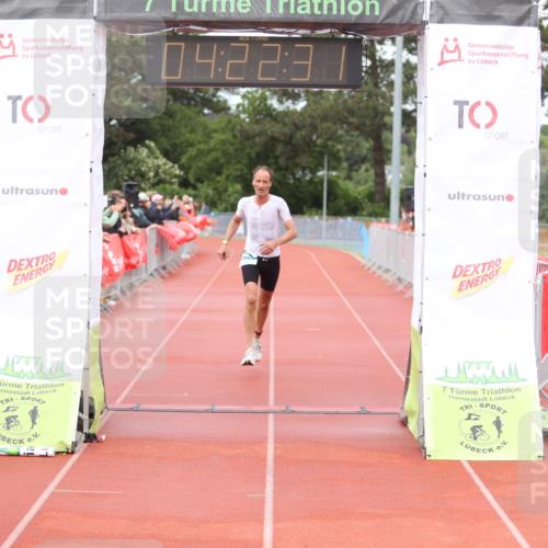 14.06.2026 - 7 Türme Triathlon Andreas Tolksdorf http://msf.ph/oto/9799512 14.06.2026 15:22:30 Ziel 1152 meine-sportfotos.de