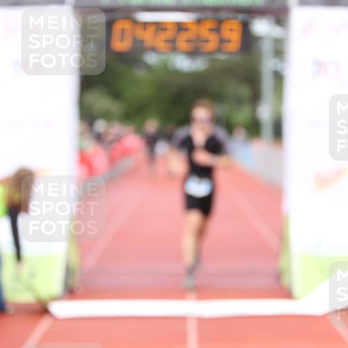 14.06.2026 - 7 Türme Triathlon Andreas Tolksdorf http://msf.ph/oto/9799520 14.06.2026 15:22:58 Ziel 1020, 1198 meine-sportfotos.de