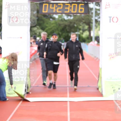 14.06.2026 - 7 Türme Triathlon Andreas Tolksdorf http://msf.ph/oto/9799527 14.06.2026 15:23:05 Ziel 1020, 1198 meine-sportfotos.de