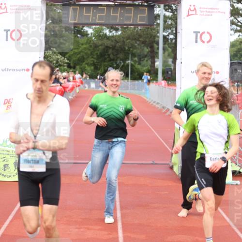 14.06.2026 - 7 Türme Triathlon Andreas Tolksdorf http://msf.ph/oto/9799573 14.06.2026 15:24:31 Ziel 661, 897, 1151 meine-sportfotos.de