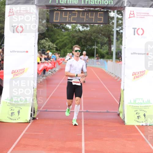 14.06.2026 - 7 Türme Triathlon Andreas Tolksdorf http://msf.ph/oto/9799578 14.06.2026 15:24:43 Ziel 661, 873, 950, 959, 1019 meine-sportfotos.de