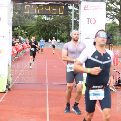 14.06.2026 - 7 Türme Triathlon Andreas Tolksdorf http://msf.ph/oto/9799585 14.06.2026 15:24:48 Ziel 873, 950, 959, 1019, 1026 meine-sportfotos.de