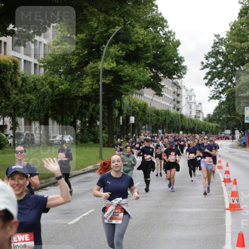 14.06.2026 - REWE Women's Run Jannik Wohlers http://msf.ph/oto/9799618 14.06.2026 10:39:17 Laufen 5801, 7 meine-sportfotos.de