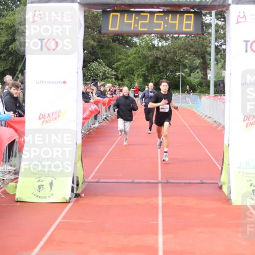 14.06.2026 - 7 Türme Triathlon Andreas Tolksdorf http://msf.ph/oto/9799622 14.06.2026 15:25:47 Ziel 1192 meine-sportfotos.de