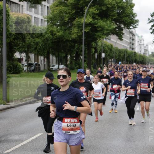 14.06.2026 - REWE Women's Run Jannik Wohlers http://msf.ph/oto/9799650 14.06.2026 10:39:22 Laufen 5403, 7 meine-sportfotos.de