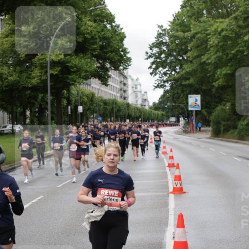 14.06.2026 - REWE Women's Run Jannik Wohlers http://msf.ph/oto/9799691 14.06.2026 10:39:29 Laufen 5226 meine-sportfotos.de