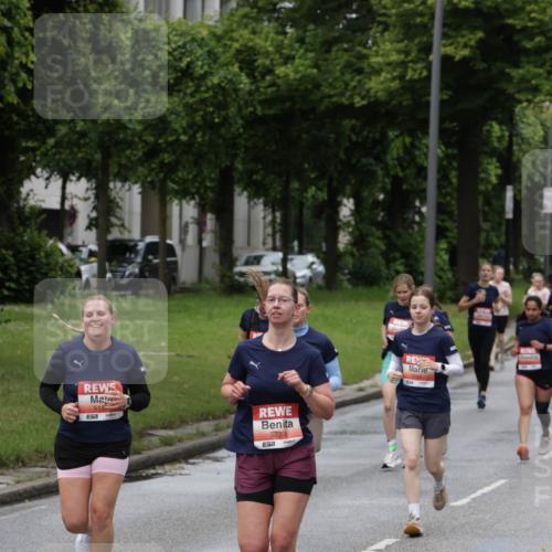 14.06.2026 - REWE Women's Run Jannik Wohlers http://msf.ph/oto/9799700 14.06.2026 10:39:32 Laufen 5112, 7, 5233, 57, 653 meine-sportfotos.de