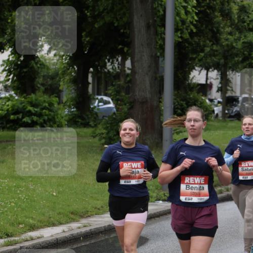14.06.2026 - REWE Women's Run Jannik Wohlers http://msf.ph/oto/9799737 14.06.2026 10:39:34 Laufen 5112, 7, 5233, 7, 5569 meine-sportfotos.de