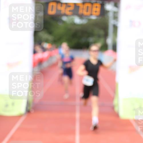 14.06.2026 - 7 Türme Triathlon Andreas Tolksdorf http://msf.ph/oto/9799768 14.06.2026 15:27:07 Ziel 925, 1161, 1170 meine-sportfotos.de