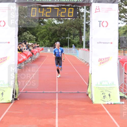 14.06.2026 - 7 Türme Triathlon Andreas Tolksdorf http://msf.ph/oto/9799801 14.06.2026 15:27:27 Ziel 851, 994 meine-sportfotos.de