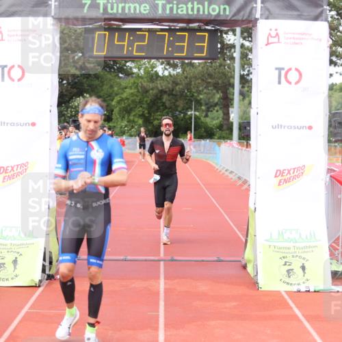 14.06.2026 - 7 Türme Triathlon Andreas Tolksdorf http://msf.ph/oto/9799831 14.06.2026 15:27:32 Ziel 851, 994 meine-sportfotos.de