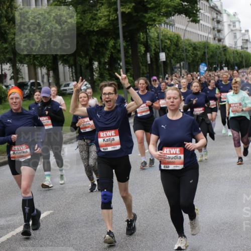 14.06.2026 - REWE Women's Run Jannik Wohlers http://msf.ph/oto/9799850 14.06.2026 10:39:44 Laufen 5966, 5455, 57, 5886, 7 meine-sportfotos.de