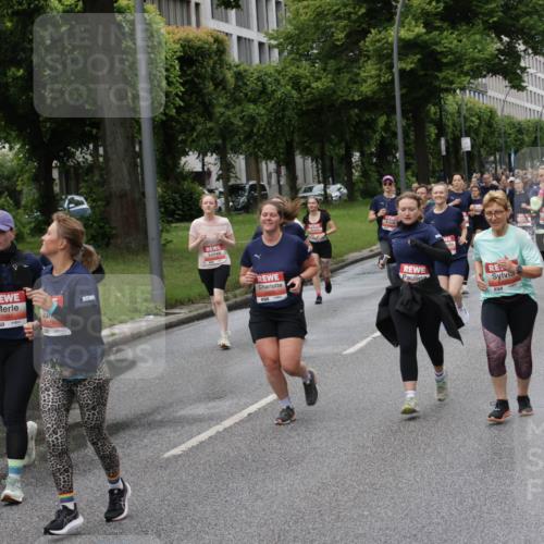 14.06.2026 - REWE Women's Run Jannik Wohlers http://msf.ph/oto/9799894 14.06.2026 10:39:47 Laufen 5991, 857 meine-sportfotos.de