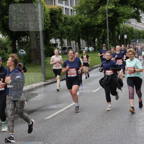 14.06.2026 - REWE Women's Run Jannik Wohlers http://msf.ph/oto/9799898 14.06.2026 10:39:47 Laufen 5991, 57 meine-sportfotos.de