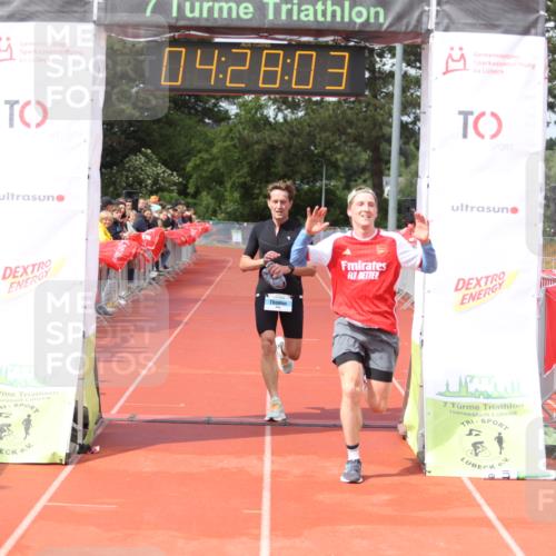 14.06.2026 - 7 Türme Triathlon Andreas Tolksdorf http://msf.ph/oto/9799936 14.06.2026 15:28:02 Ziel 906, 1171 meine-sportfotos.de