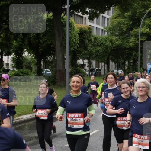 14.06.2026 - REWE Women's Run Jannik Wohlers http://msf.ph/oto/9799947 14.06.2026 10:39:51 Laufen 5454, 5532, 7, 605, 51, 6056 meine-sportfotos.de