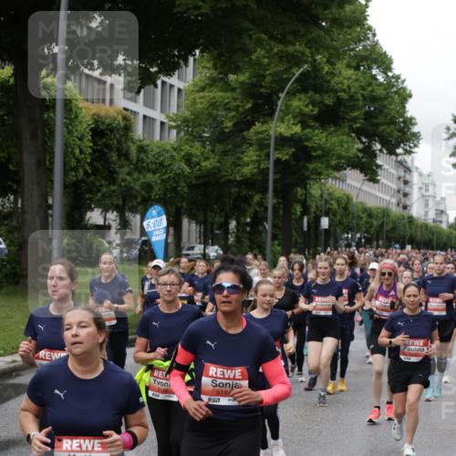 14.06.2026 - REWE Women's Run Jannik Wohlers http://msf.ph/oto/9799978 14.06.2026 10:39:55 Laufen 6011, 6, 00, 5139, 5194, 7 meine-sportfotos.de