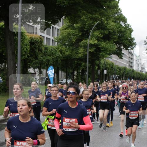 14.06.2026 - REWE Women's Run Jannik Wohlers http://msf.ph/oto/9799981 14.06.2026 10:39:55 Laufen 6011, 6, 00, 519, 7 meine-sportfotos.de