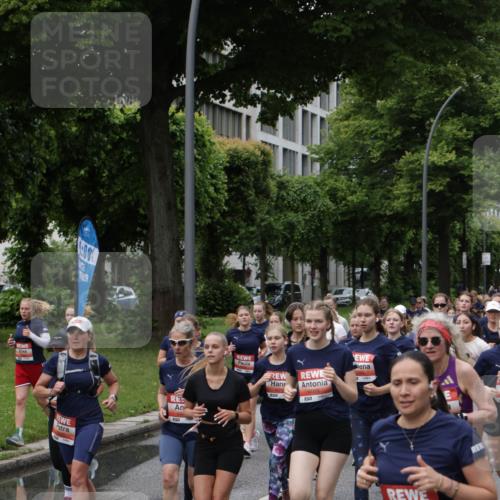 14.06.2026 - REWE Women's Run Jannik Wohlers http://msf.ph/oto/9800009 14.06.2026 10:39:58 Laufen 7, 5050 meine-sportfotos.de