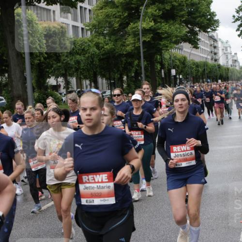 14.06.2026 - REWE Women's Run Jannik Wohlers http://msf.ph/oto/9800018 14.06.2026 10:39:59 Laufen 196, 5322, 57, 5183, 57 meine-sportfotos.de