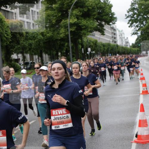 14.06.2026 - REWE Women's Run Jannik Wohlers http://msf.ph/oto/9800031 14.06.2026 10:40:00 Laufen 5792, 5183, 0 meine-sportfotos.de