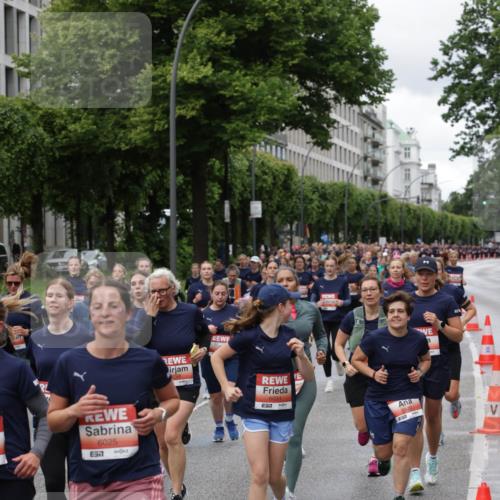 14.06.2026 - REWE Women's Run Jannik Wohlers http://msf.ph/oto/9800085 14.06.2026 10:40:07 Laufen 6025, 57, 798, 57, 6031, 5948 meine-sportfotos.de