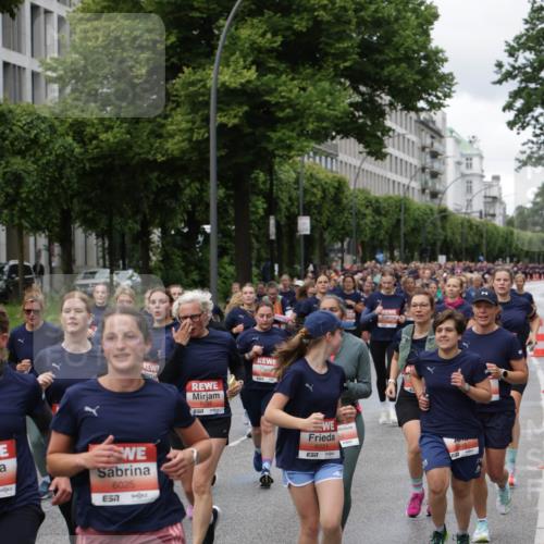 14.06.2026 - REWE Women's Run Jannik Wohlers http://msf.ph/oto/9800095 14.06.2026 10:40:07 Laufen 6025, 57, 6031, 7 meine-sportfotos.de