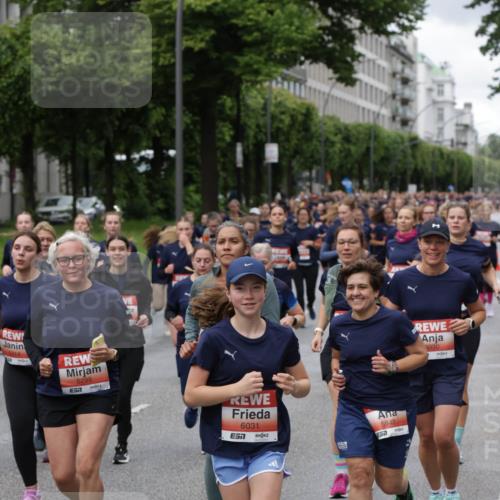 14.06.2026 - REWE Women's Run Jannik Wohlers http://msf.ph/oto/9800097 14.06.2026 10:40:08 Laufen 5914, 5798, 7, 6031, 5948, 57, 6030 meine-sportfotos.de