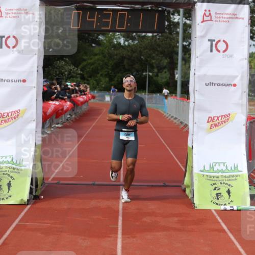14.06.2026 - 7 Türme Triathlon Andreas Tolksdorf http://msf.ph/oto/9800135 14.06.2026 15:30:09 Ziel 1147, 1710 meine-sportfotos.de