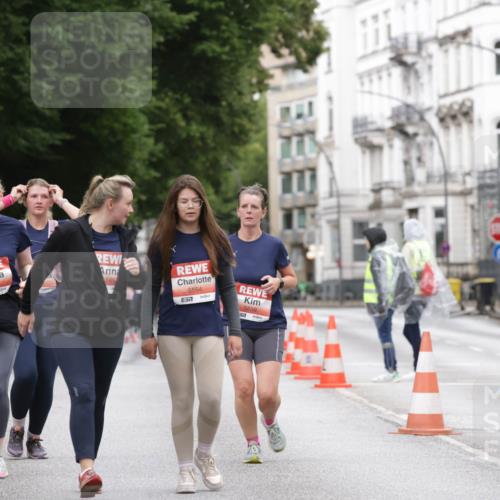 14.06.2026 - REWE Women's Run Jannik Wohlers http://msf.ph/oto/9800198 14.06.2026 11:03:01 Laufen 5465, 165, 5554, 7, 5859, 57 meine-sportfotos.de