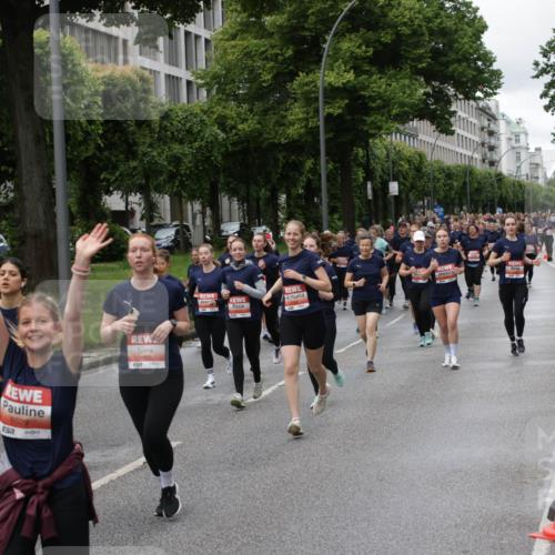 14.06.2026 - REWE Women's Run Jannik Wohlers http://msf.ph/oto/9800229 14.06.2026 10:40:23 Laufen 5529, 517 meine-sportfotos.de