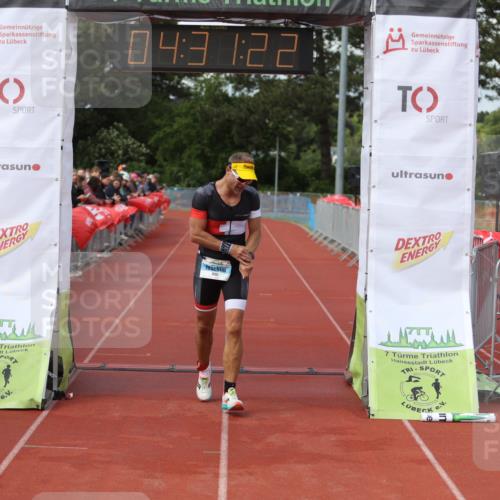 14.06.2026 - 7 Türme Triathlon Andreas Tolksdorf http://msf.ph/oto/9800246 14.06.2026 15:31:21 Ziel 1091 meine-sportfotos.de