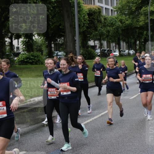 14.06.2026 - REWE Women's Run Jannik Wohlers http://msf.ph/oto/9800265 14.06.2026 10:40:26 Laufen 5656, 57, 651, 5056 meine-sportfotos.de