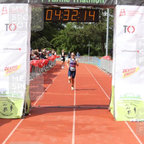 14.06.2026 - 7 Türme Triathlon Andreas Tolksdorf http://msf.ph/oto/9800276 14.06.2026 15:32:13 Ziel 1021, 1768 meine-sportfotos.de