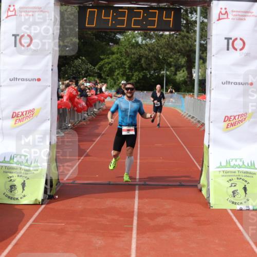 14.06.2026 - 7 Türme Triathlon Andreas Tolksdorf http://msf.ph/oto/9800350 14.06.2026 15:32:33 Ziel 840, 917, 1025 meine-sportfotos.de