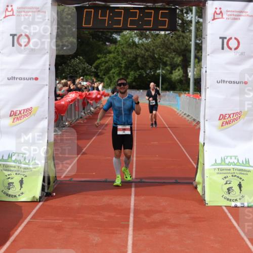14.06.2026 - 7 Türme Triathlon Andreas Tolksdorf http://msf.ph/oto/9800356 14.06.2026 15:32:33 Ziel 840, 917, 1025 meine-sportfotos.de