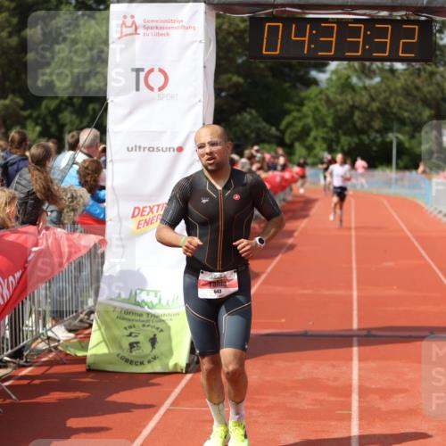 14.06.2026 - 7 Türme Triathlon Andreas Tolksdorf http://msf.ph/oto/9800462 14.06.2026 15:33:30 Ziel 643, 665 meine-sportfotos.de